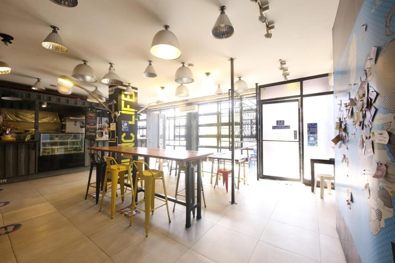 Oyo 866 Junction Hostels 마닐라 외부 사진