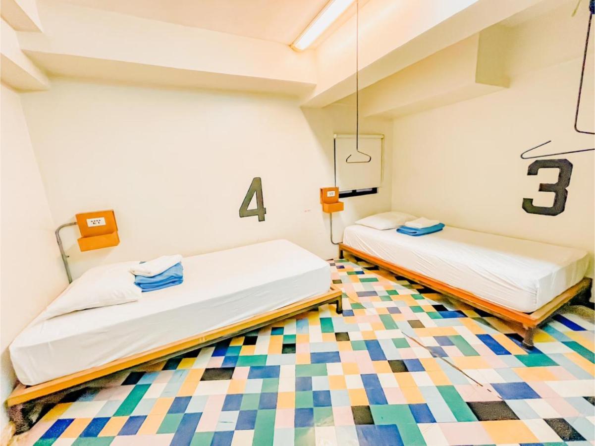 Oyo 866 Junction Hostels 마닐라 외부 사진