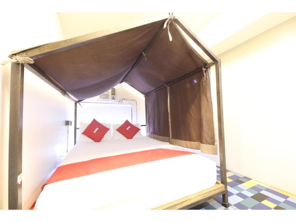 Oyo 866 Junction Hostels 마닐라 외부 사진